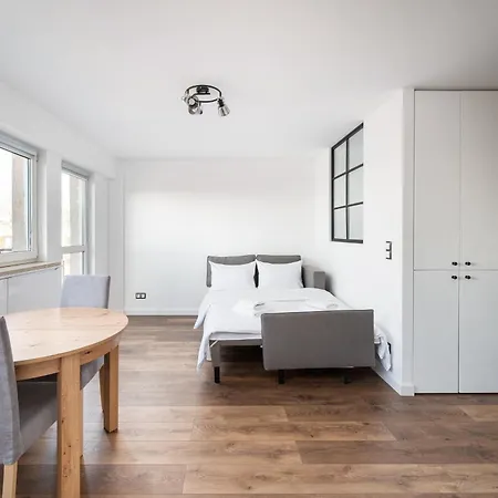 Metro Raclawicka Chic Apartment Warsaw
