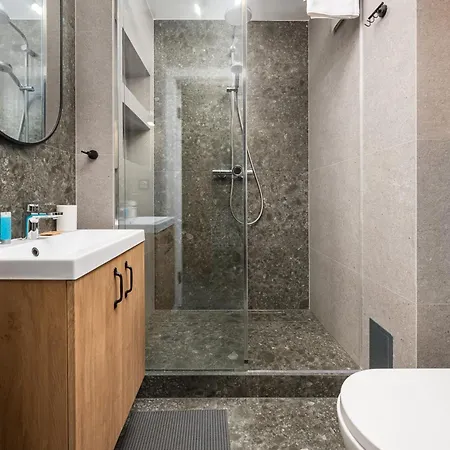 Metro Raclawicka Chic By Bookinghost Varsóvia